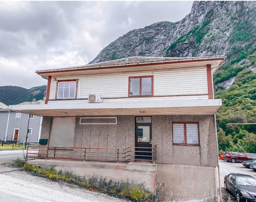 Apartamento Trolltunga Sleep Tyssedal Exterior foto